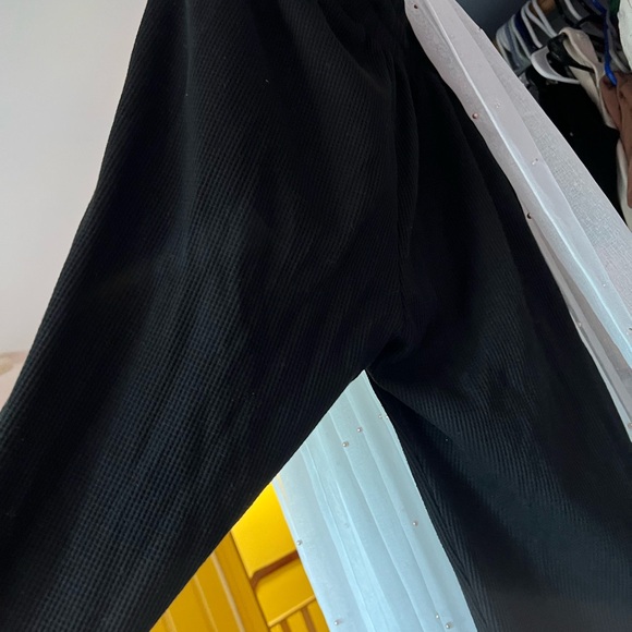 Black sweats - Picture 2 of 4